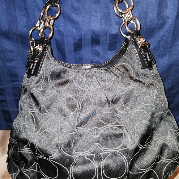 Purse - Picture 1 of 8